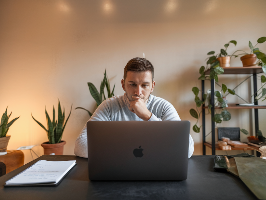 Setting up a simple director’s loan repayment plan that avoids personal tax traps